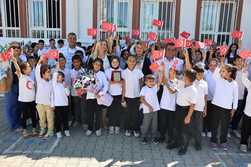 Besni Eğitim Bayramı’nda Iki Okula Yeni Kütüphane (7)