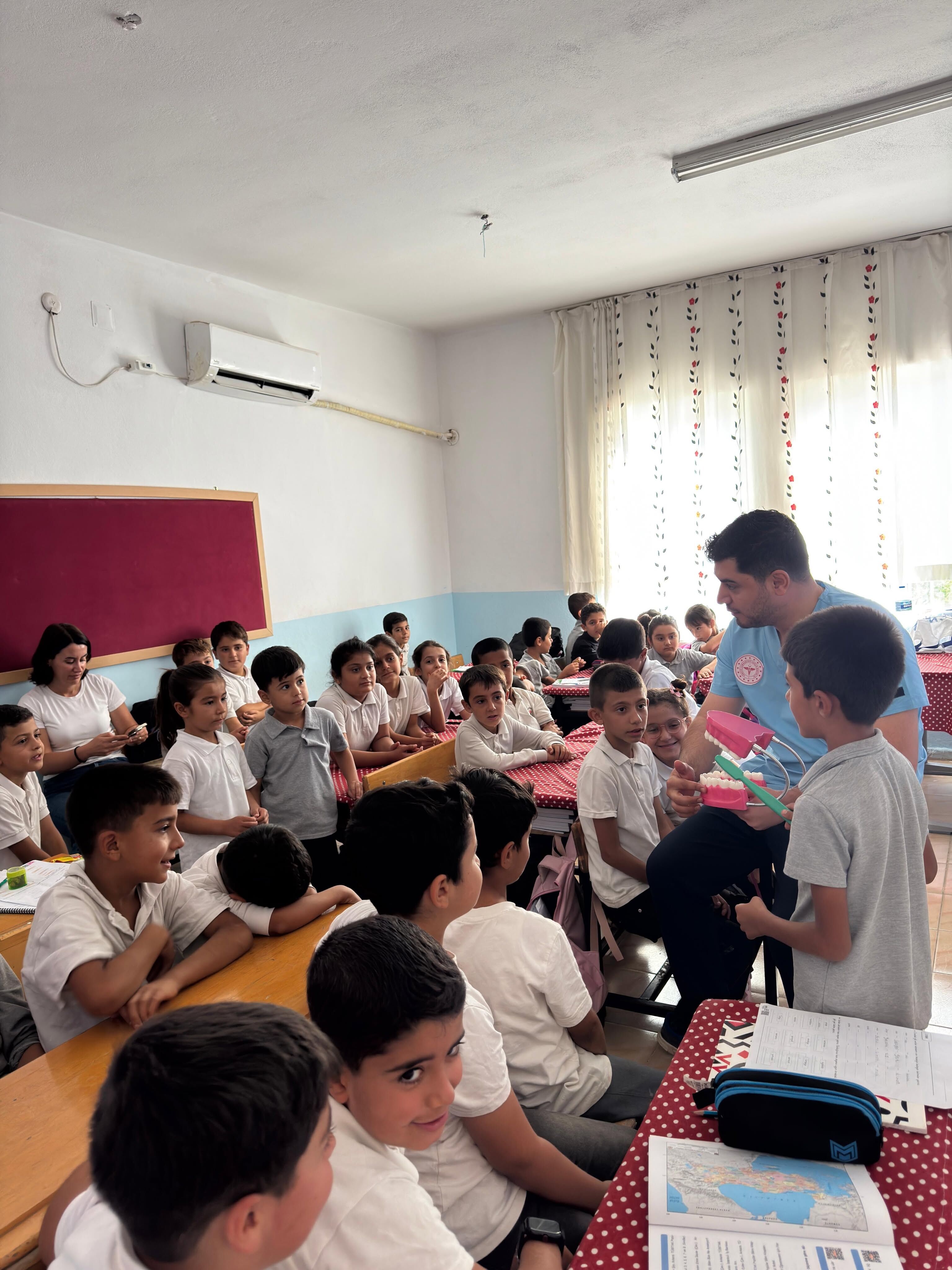 Besni Eğitim Bayramı’nda Öğrencilere Sağlık Taraması Yapıldı (1)