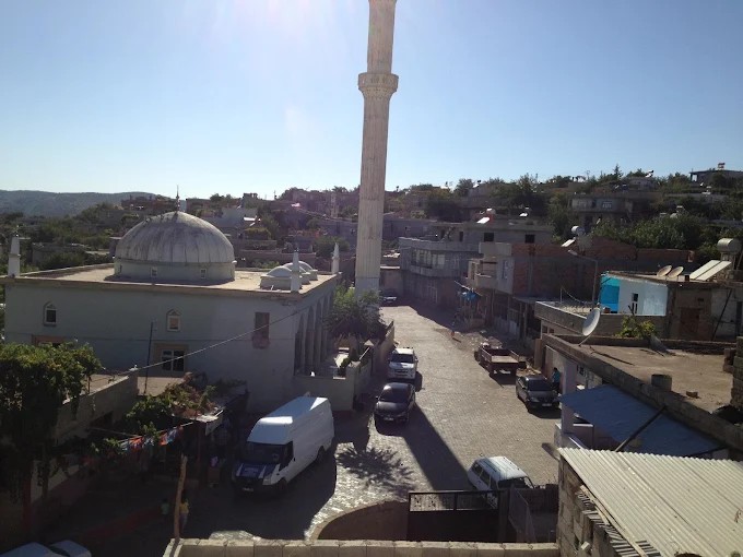 Besni Sarıyaprak Köyünde Kilitli Parke Çalışmaları Tamamlandı