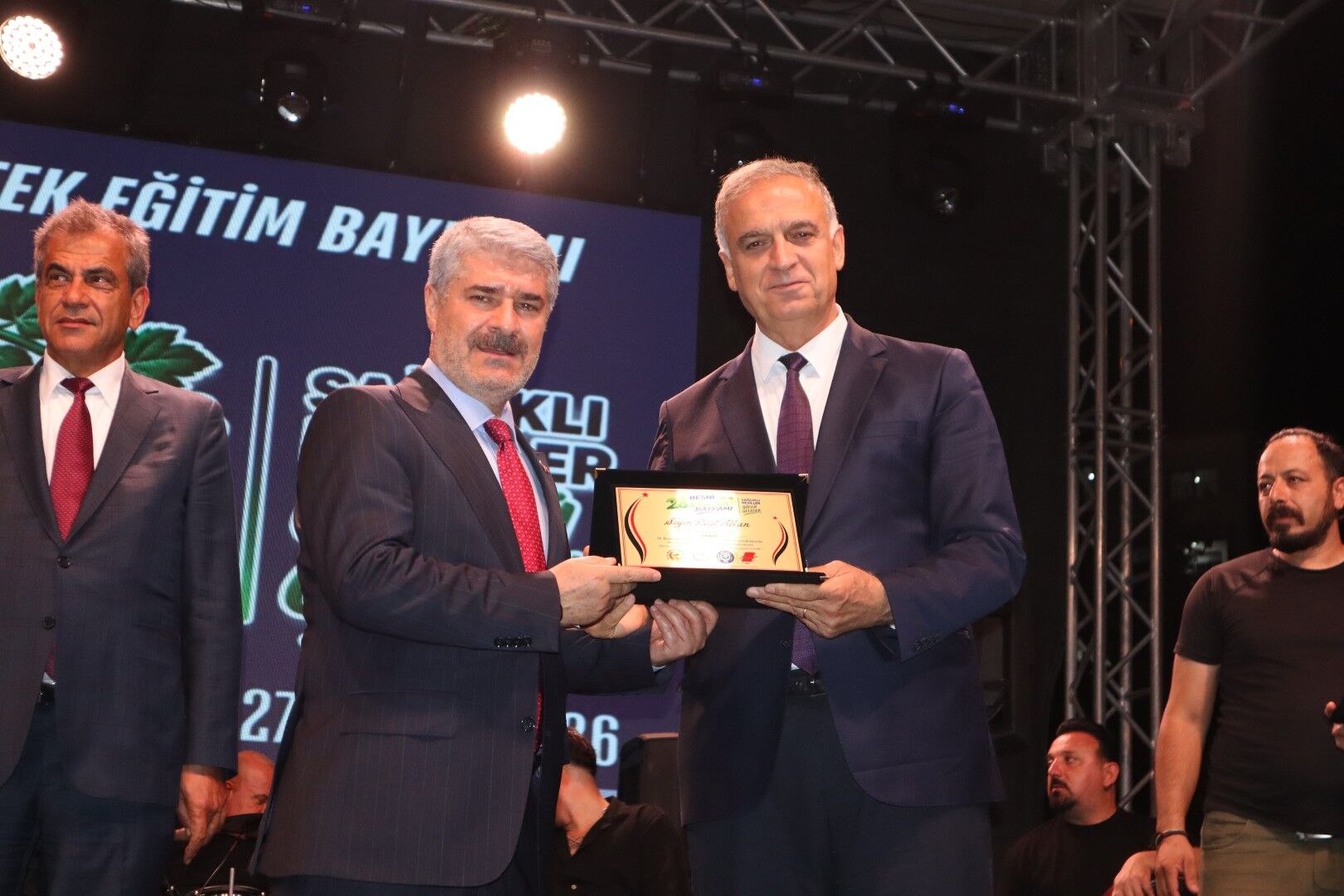 Besni’de Eğitim Bayramı Konseri Coşkuyla Gerçekleşti (11)