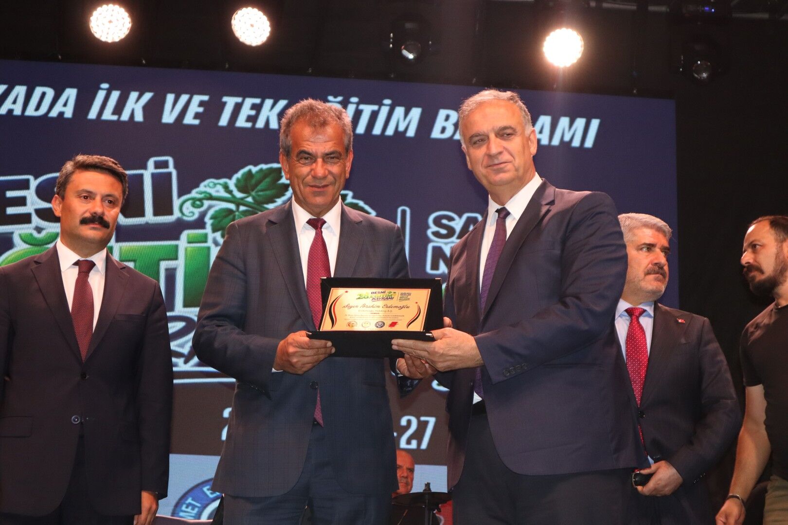 Besni’de Eğitim Bayramı Konseri Coşkuyla Gerçekleşti (12)