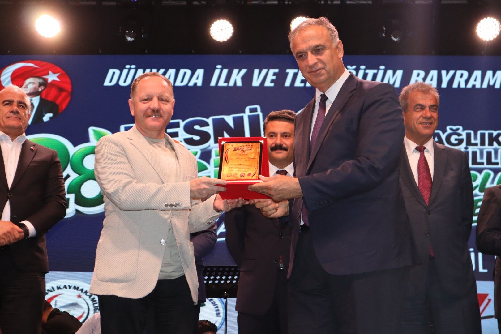 Besni’de Eğitim Bayramı Konseri Coşkuyla Gerçekleşti (13)
