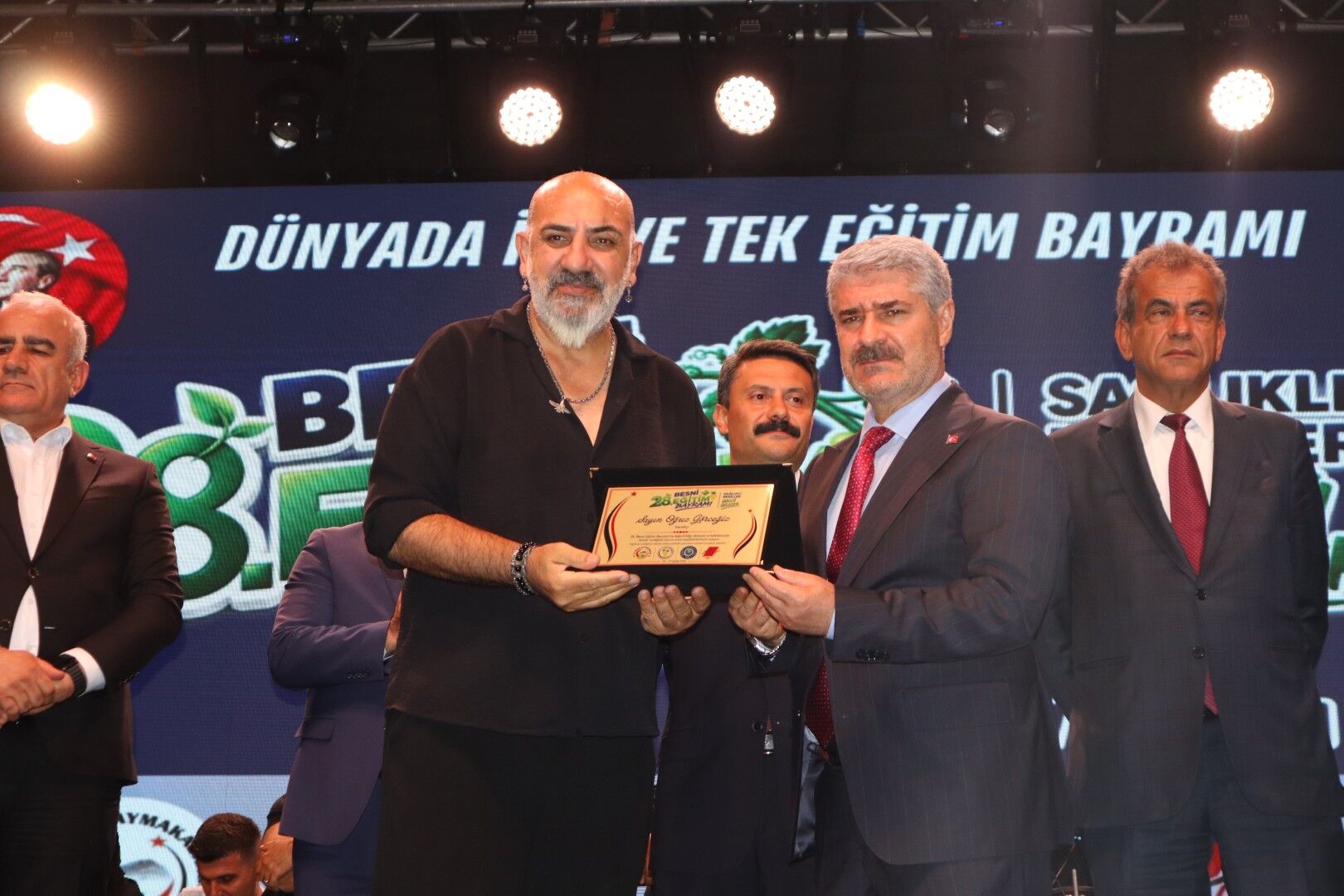 Besni’de Eğitim Bayramı Konseri Coşkuyla Gerçekleşti (14)