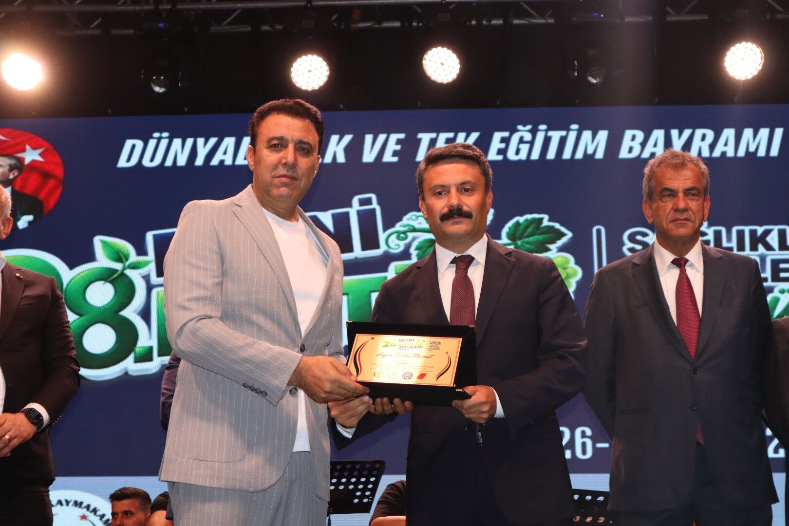 Besni’de Eğitim Bayramı Konseri Coşkuyla Gerçekleşti (15)