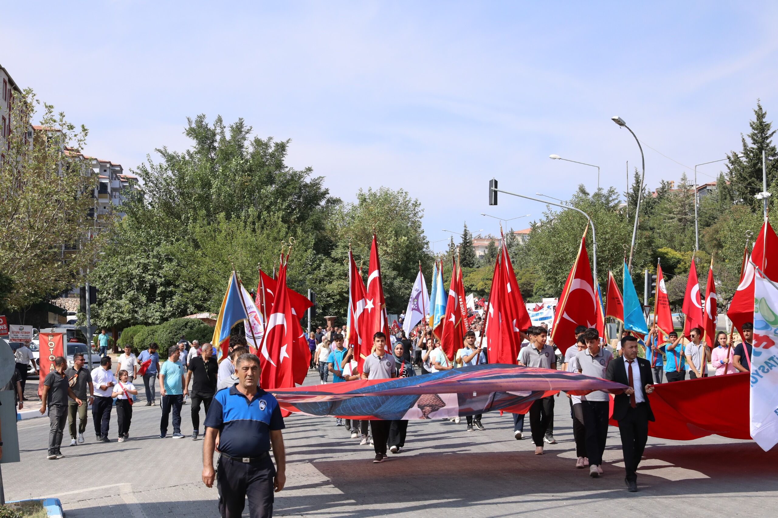 Gençlik Ve Spor Il Müdürü Hüseyin Elüstü (2)