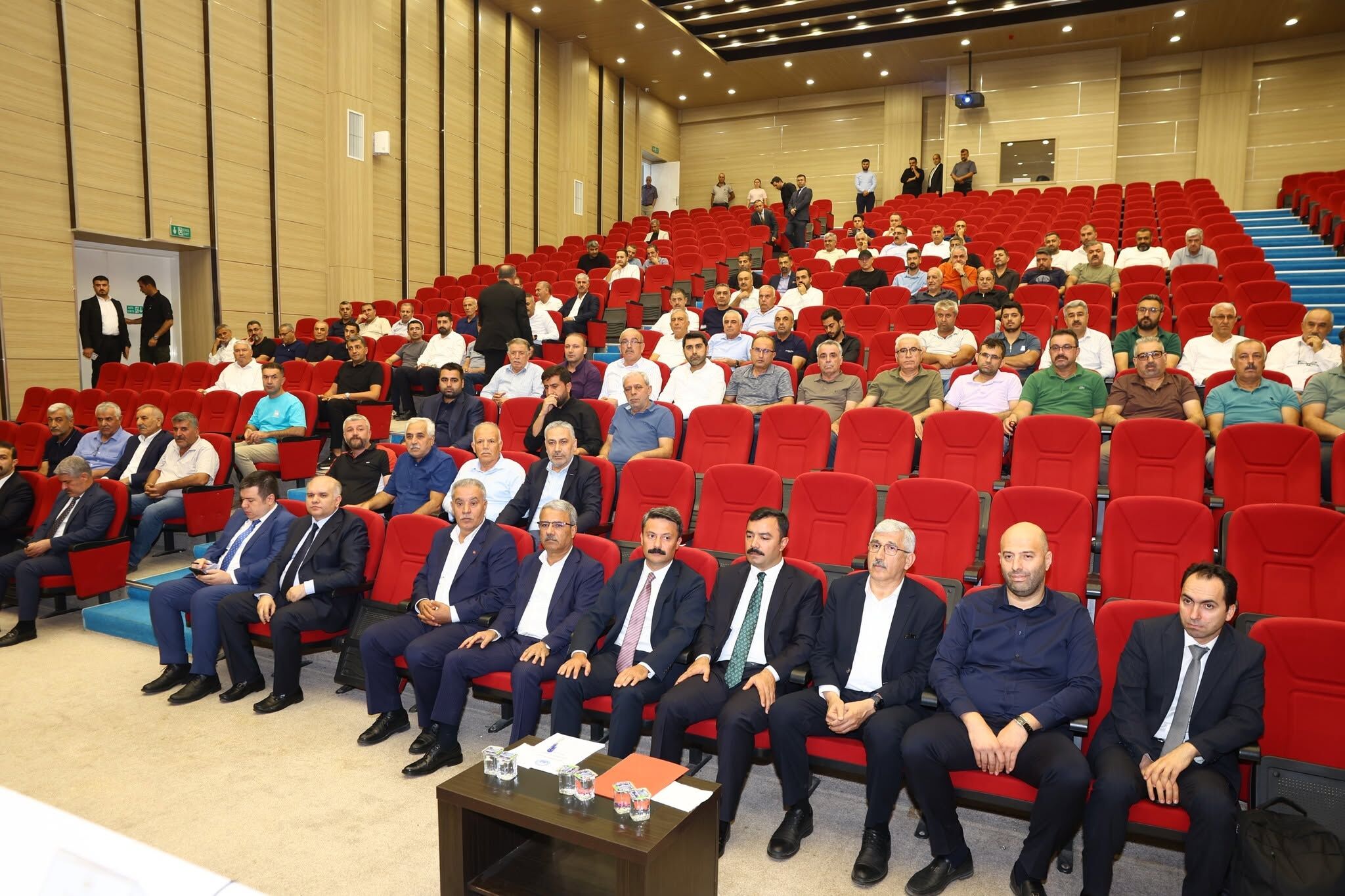 Hüseyi̇n Özhan Adiyaman Osb Toplanti (3)
