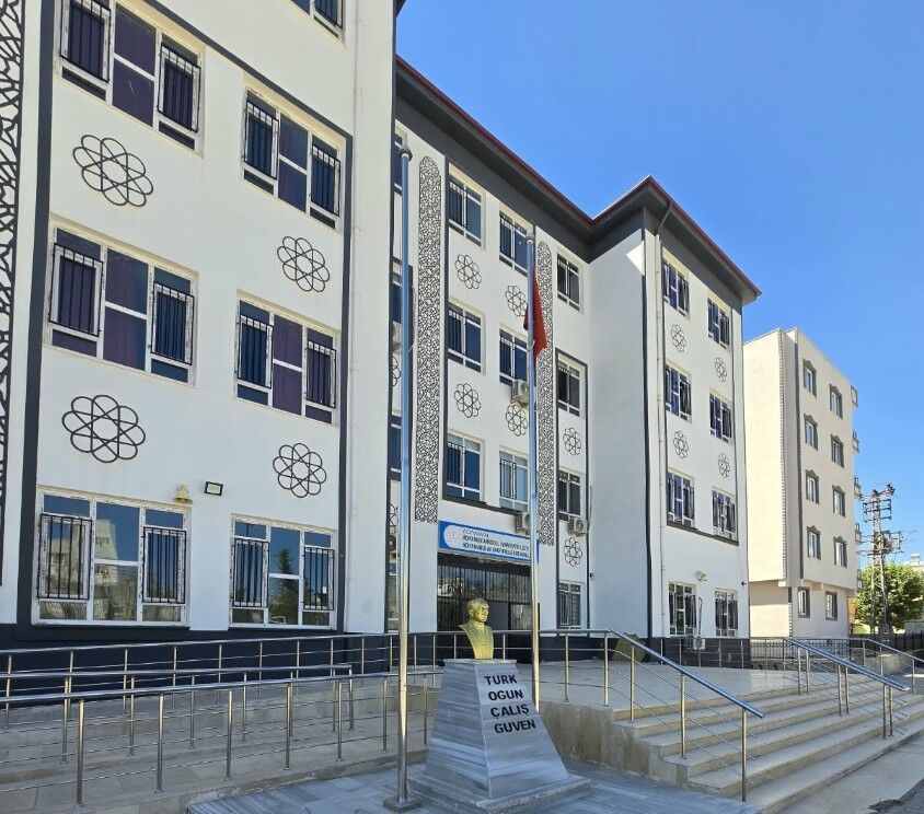 İstanbullu İş İnsanlarından Adıyaman’a Eğitim Desteği-1