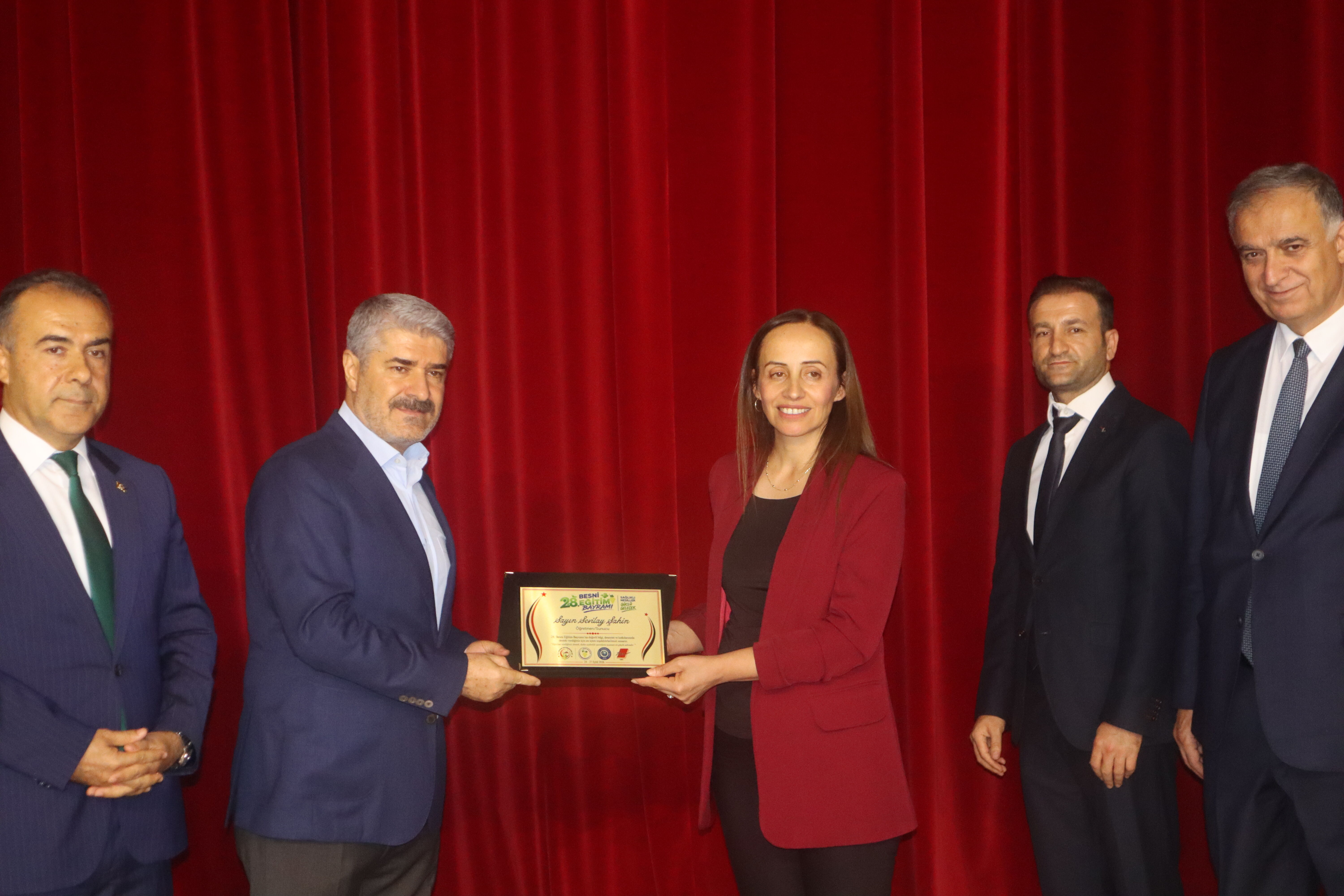 “Yeni 80’Ler 90’Lar” Gösterisi Besnilileri Geçmişe Götürdü (2)-1