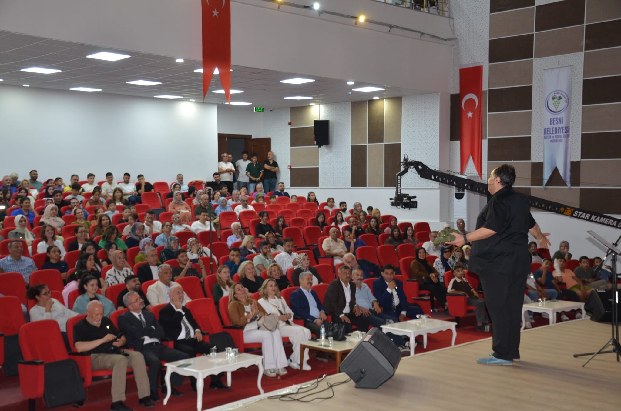 “Yeni 80’Ler 90’Lar” Gösterisi Besnilileri Geçmişe Götürdü (4)