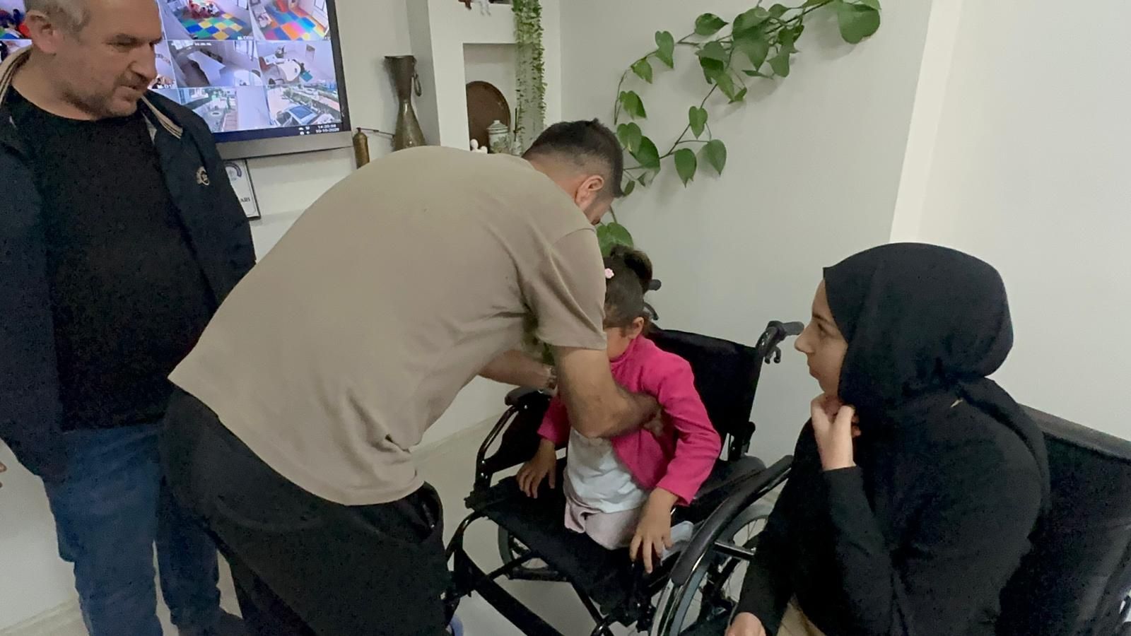72 Saat Enkaz Altında Kaldı, Hayata Yeniden Tutundu4