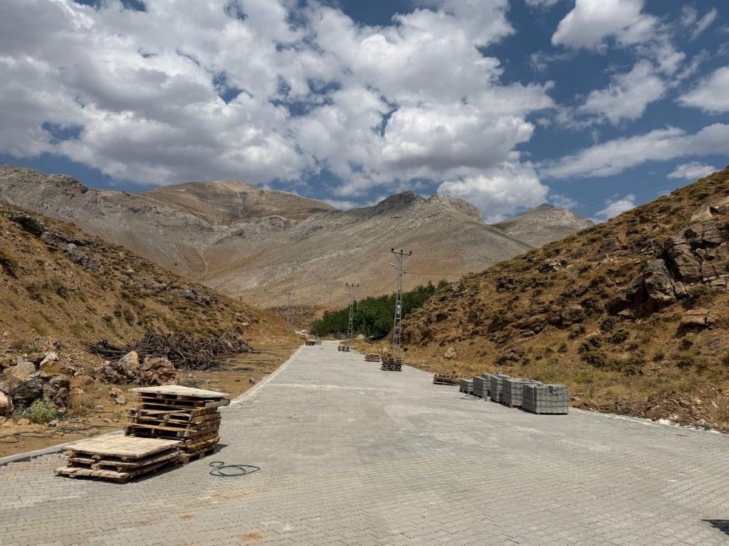 Adiyaman Köylerinde 1 Milyon 170 Bin Metrekareyi Asan Parke (Orta)