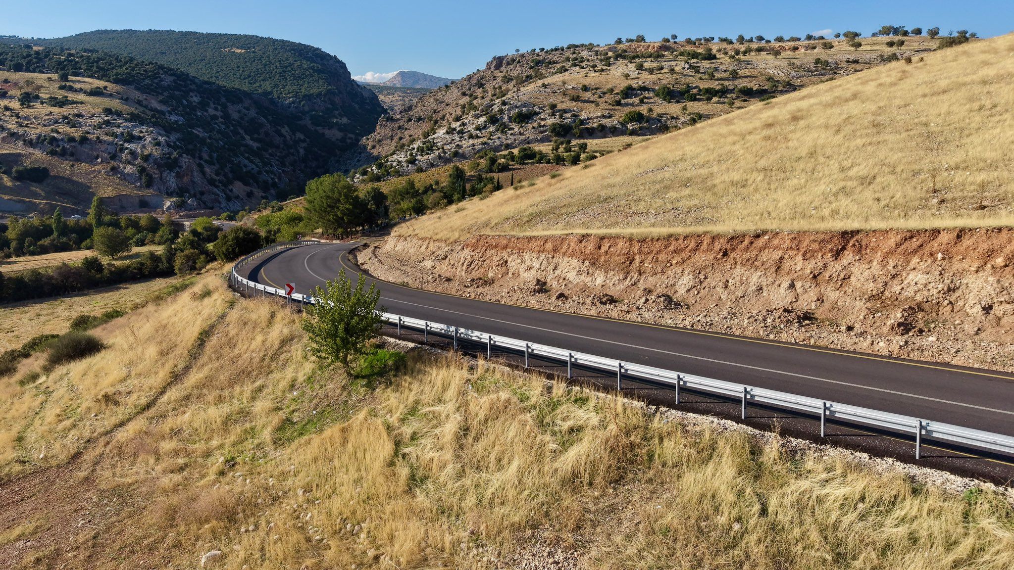 Adıyaman’da Kırsal Yollarda Güvenlik Çalışmaları Sürüyor33