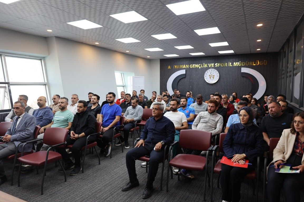 Adıyaman’da Sporcuların Gelişimi Masaya Yatırıldı (2) (Orta)