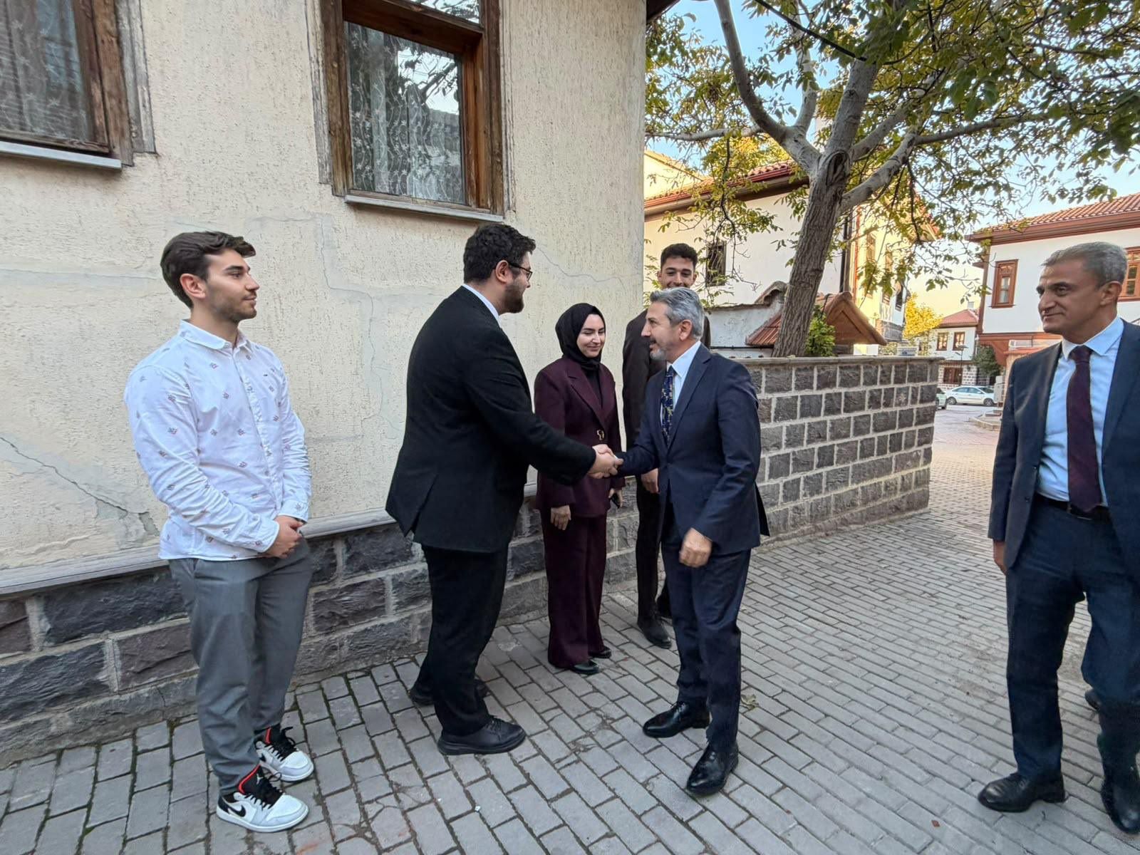 Ahmet Aydın Gençlerle Hukuk Ve Adalet Üzerine Buluştu (1)