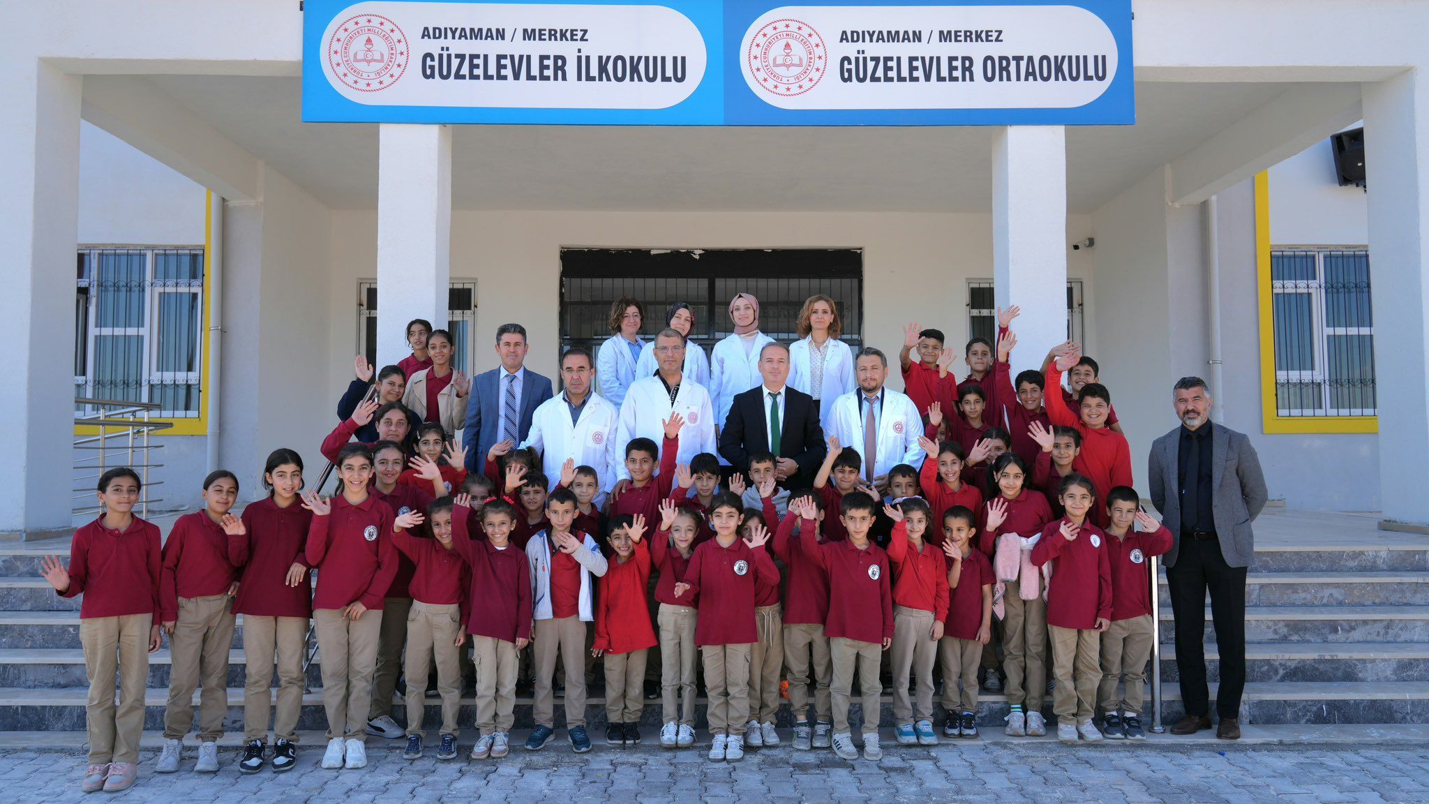 Ali Tosun, Güzelevler İlk Ve Ortaokulunu Ziyaret Etti