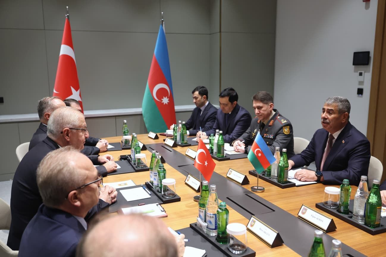 Azerbaycan Türkiye Gürcistan Savunma Bakanları Şuşa’da Buluştu3