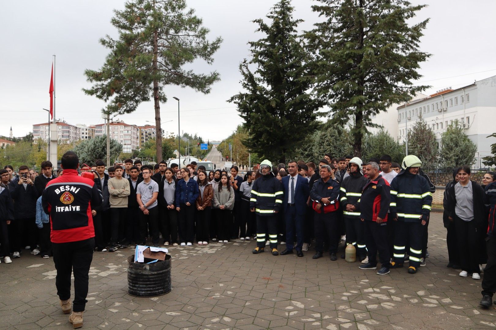 Besni’de Ali Erdemoğlu Fen Lisesinde Yangın Tatbikatı (5)