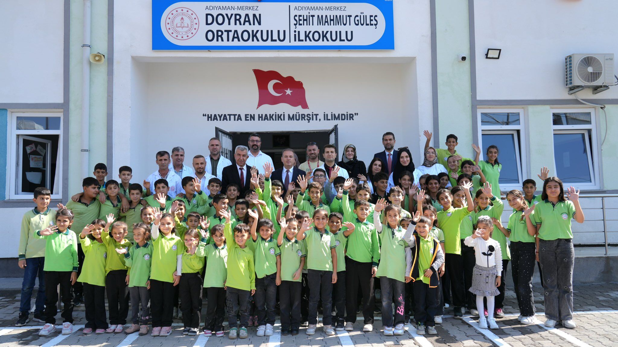 Doyran Ortaokulunda Hüseyin Güzel Kütüphanesi Açıldı