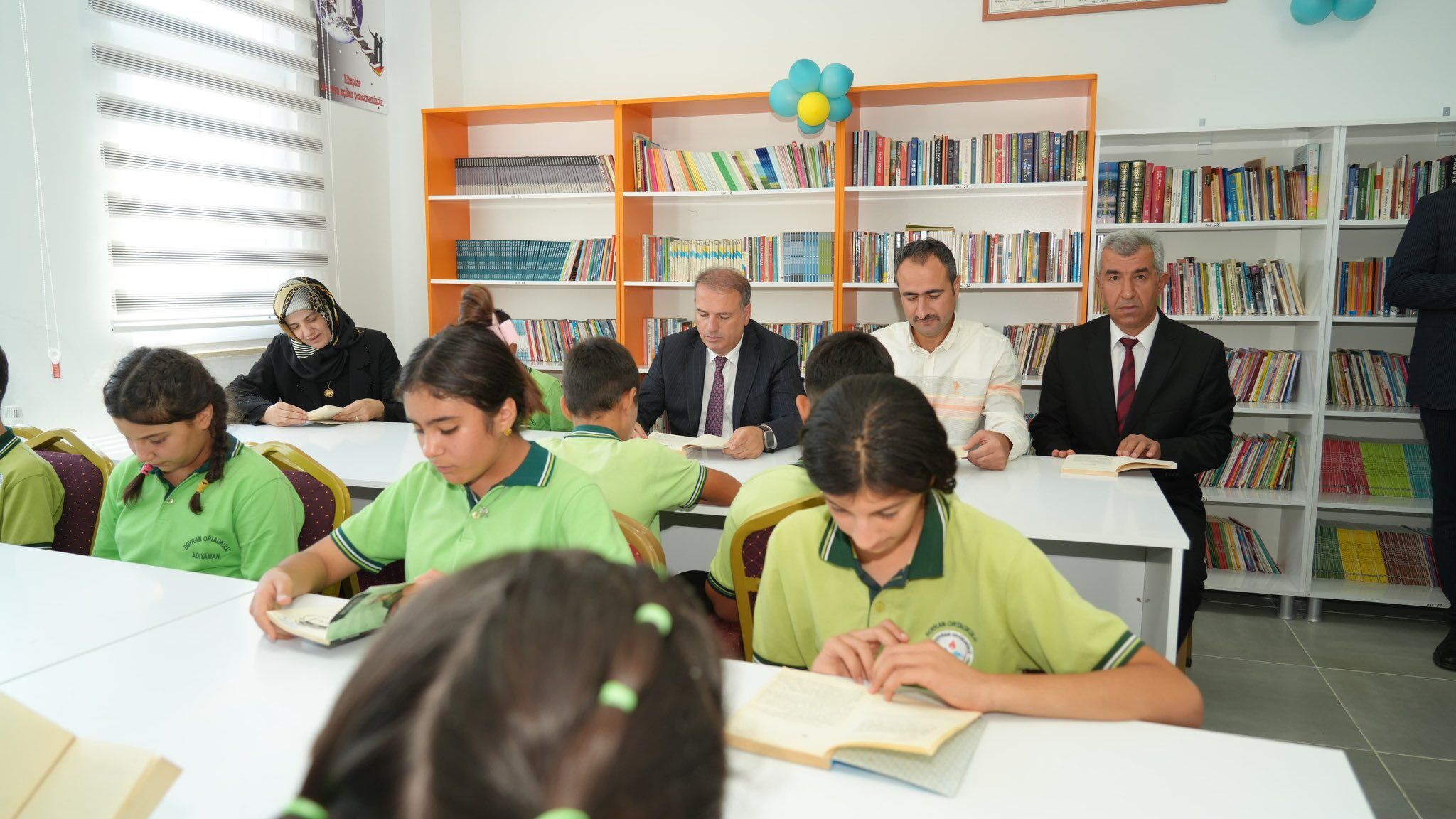 Doyran Ortaokulunda Hüseyin Güzel Kütüphanesi Açıldı4