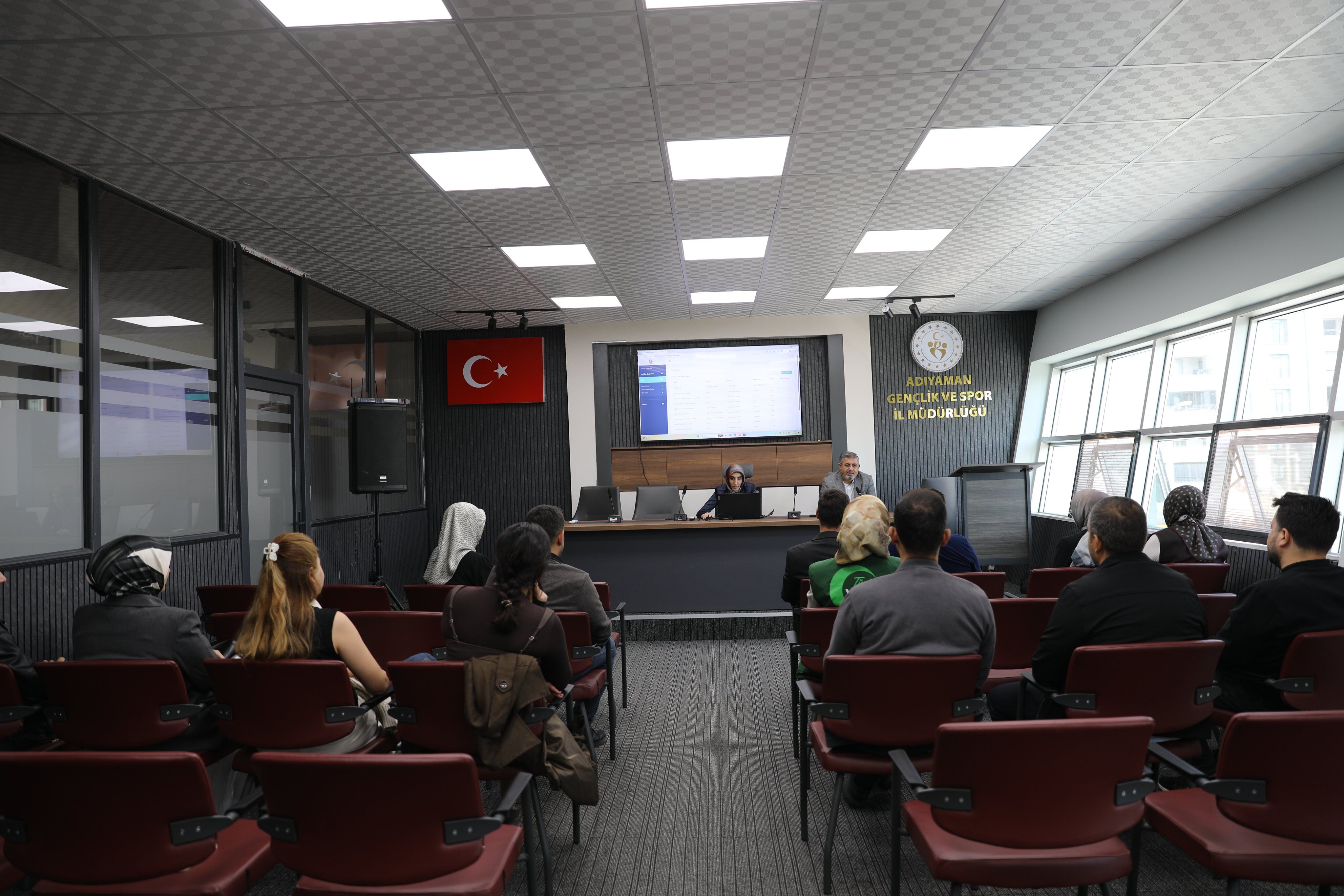Gençlere Yönelik Çalışmalar Için Yeni Dönem Planlandı