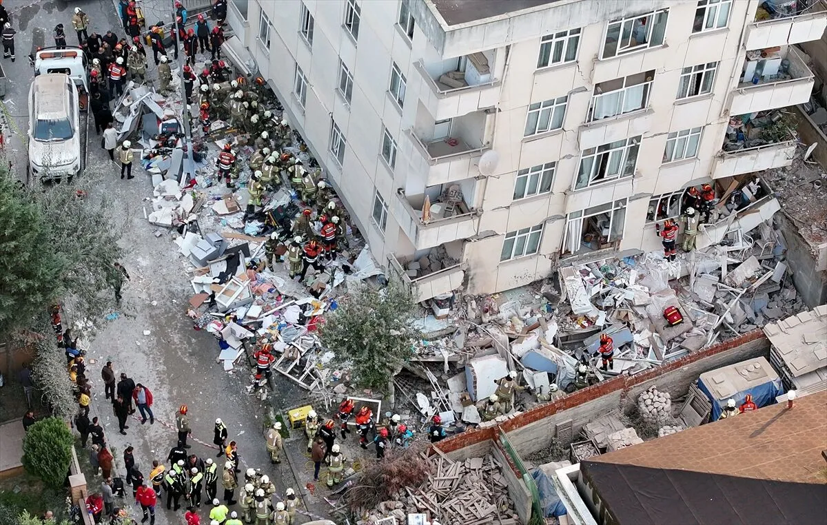 Maltepe Bina Çökmesi-1
