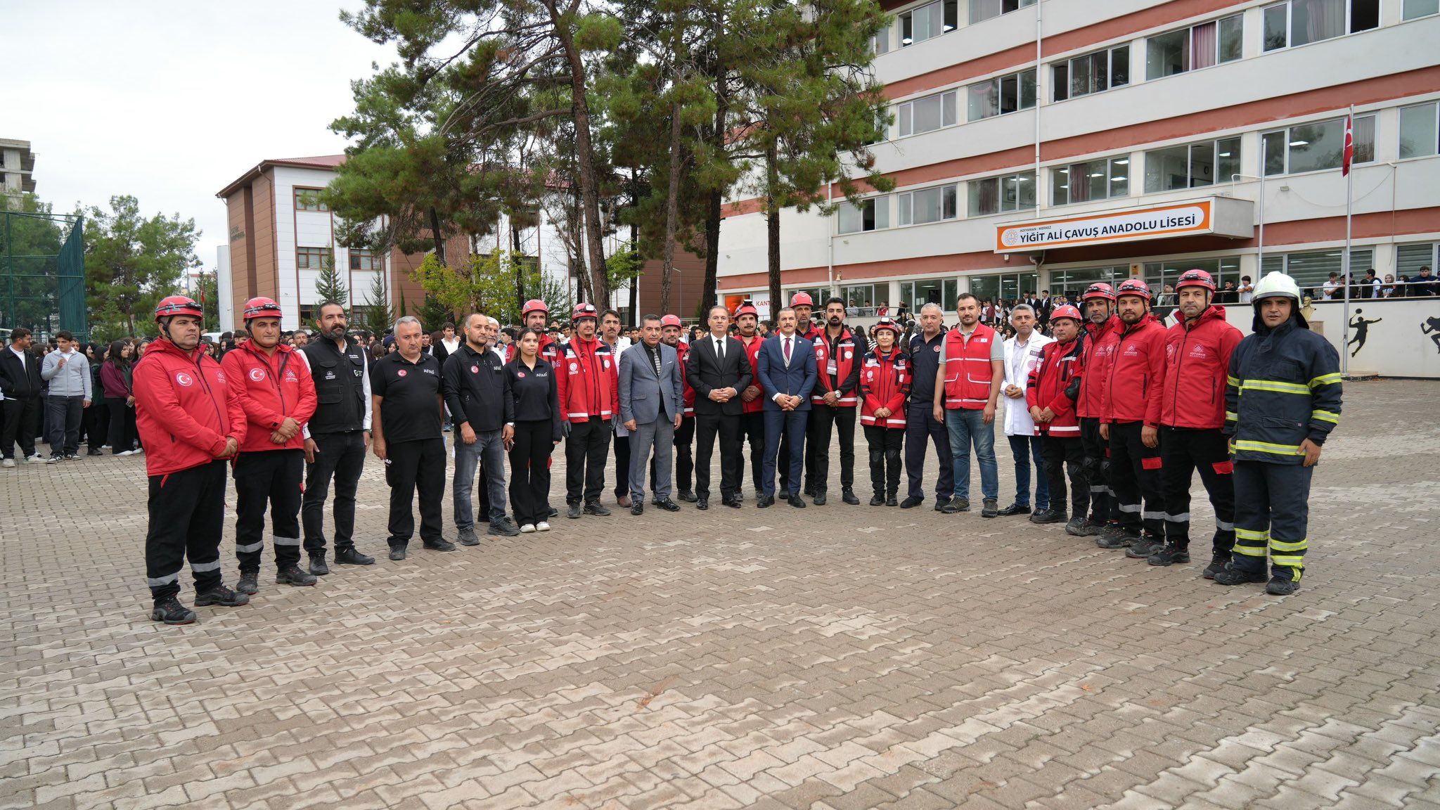 Öğrenciler Afetlere Karşı Uygulamalı Eğitim Aldı3