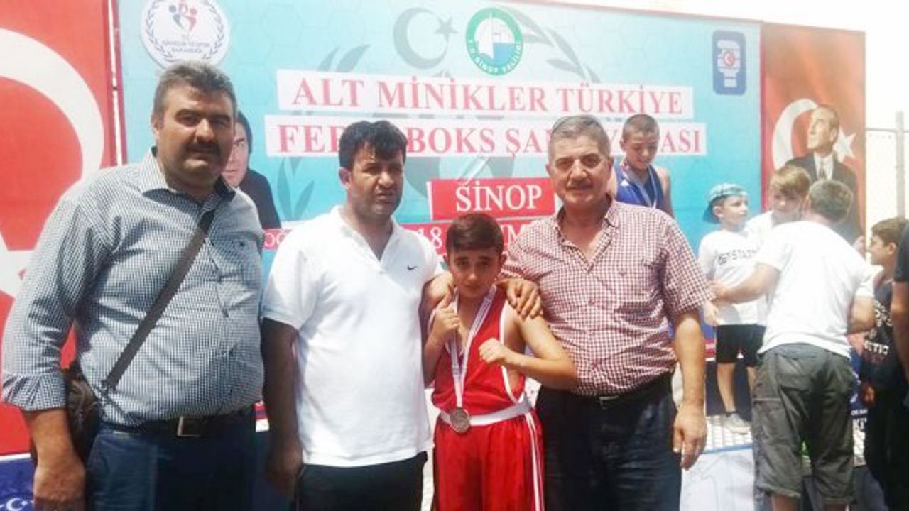 Do-Kan Sporcularından Ömer Faruk Meşen Türkiye 2.'si