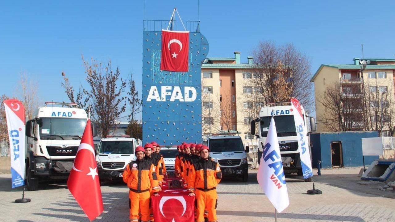 AFAD’ın yeni arama ve kurtarma teknisyenleri göreve başladı