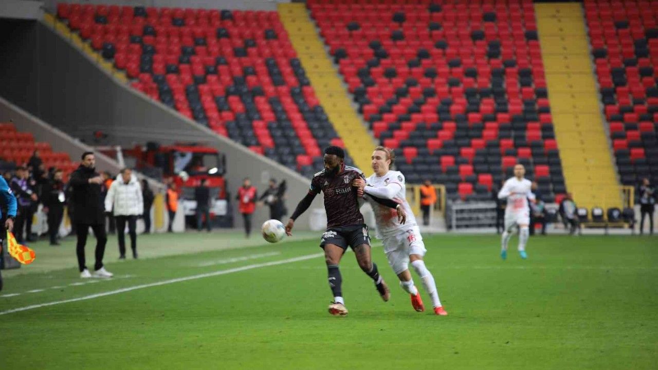 Spor Toto Süper Lig: Gaziantep FK: 0 - Beşiktaş: 0 (Maç devam ediyor)