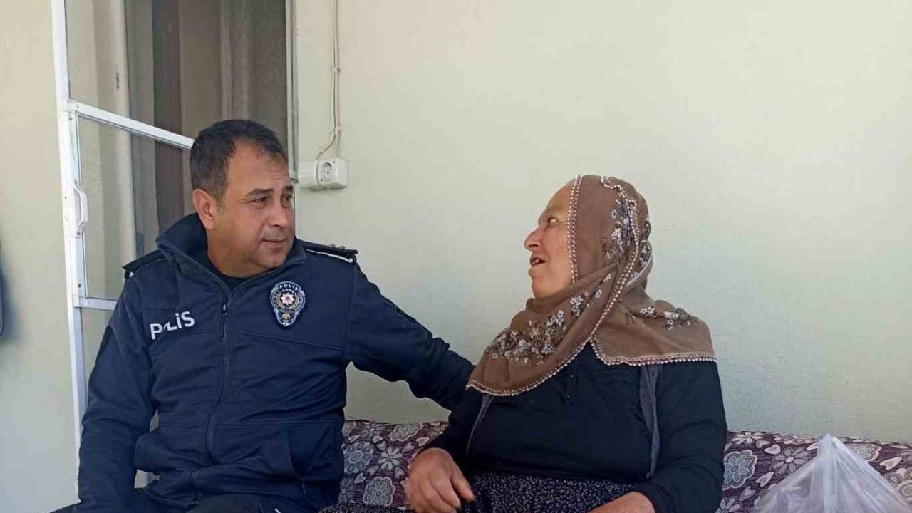 Polisler şehit annesini yalnız bırakmadı