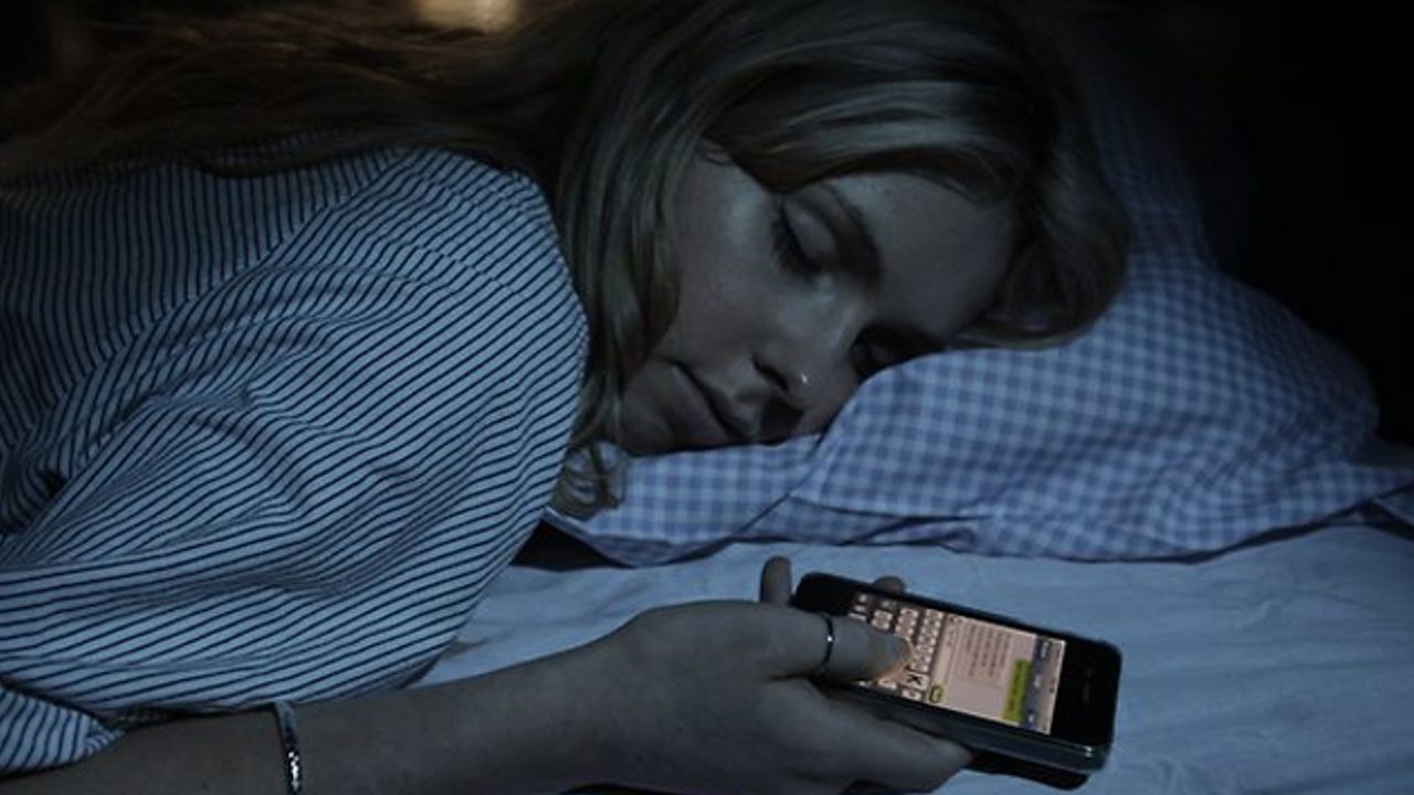 Elektronik cihazlar uykusuzluğa neden olabilir