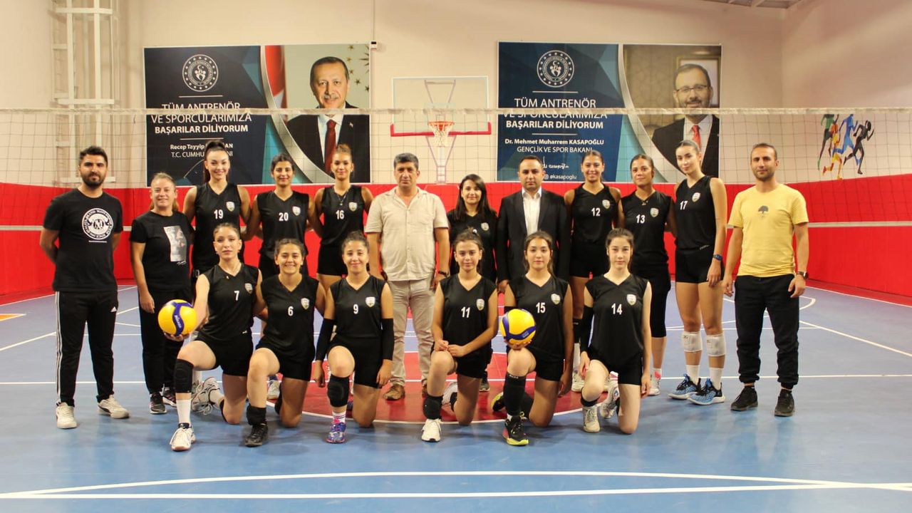 Besni Kadın Voleybol Takımı Yeni Sezon Çalışmalarına Başladı.