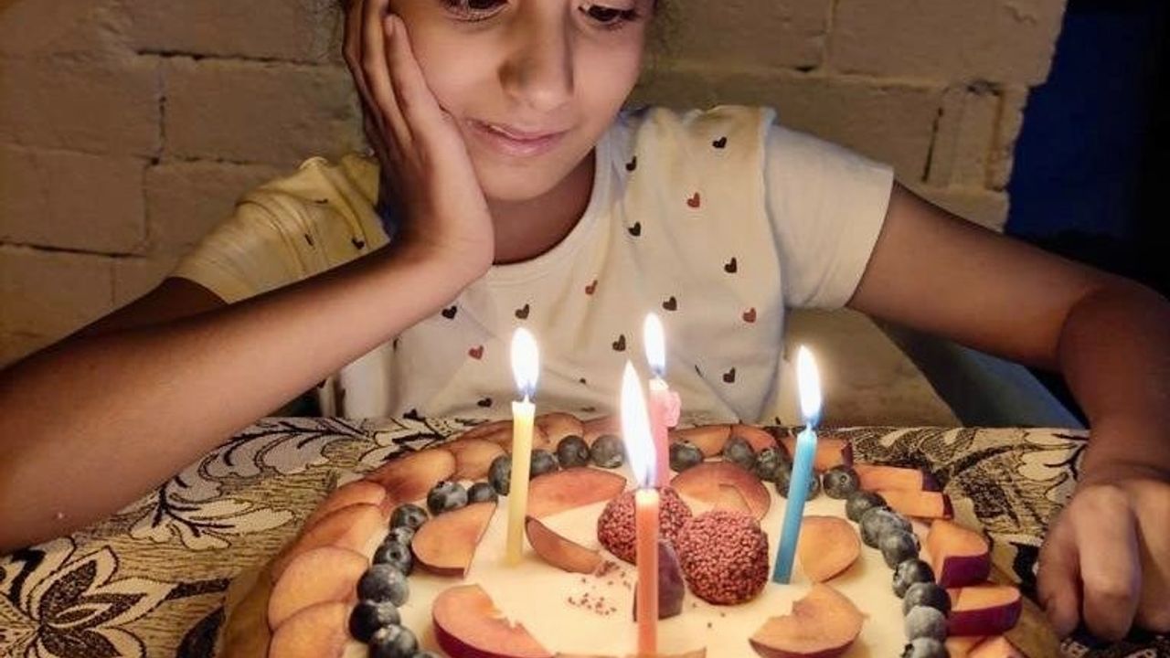 Çölyak hastalarına doğum günü pastası sürprizi
