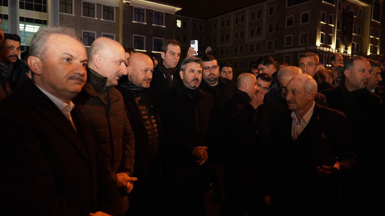Ahmet Aydın "Ne kayıplarımızı unuttuk ne de kahramanlarımızı"