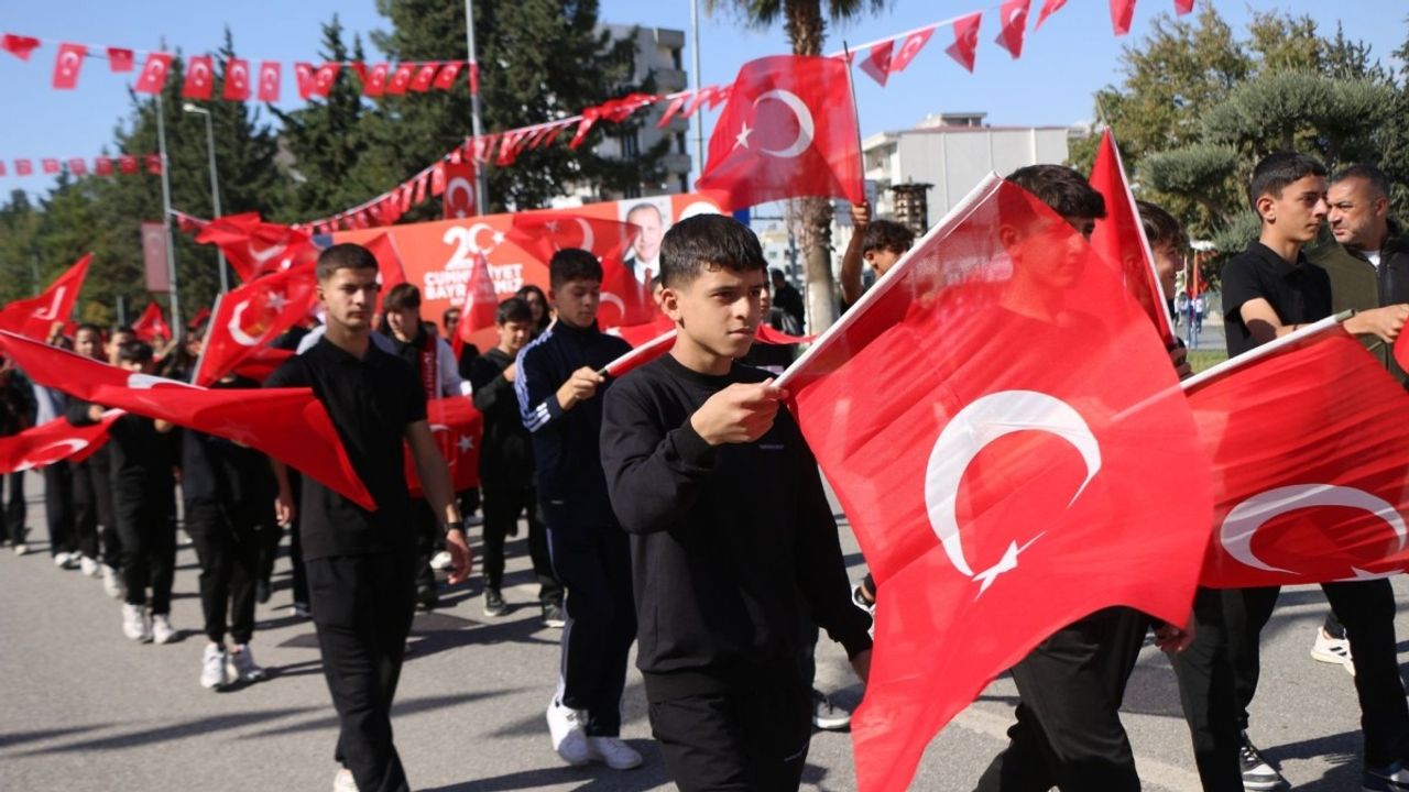 Adıyaman'da Cumhuriyet Bayramı'nın 102. Yıl Coşkusu