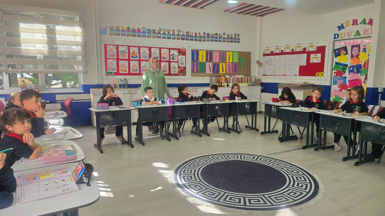 Buse Bilim Kolejinden 'Aile Yılı' kapsamında 'Eğitimde Ailenin Rolü' etkinliği