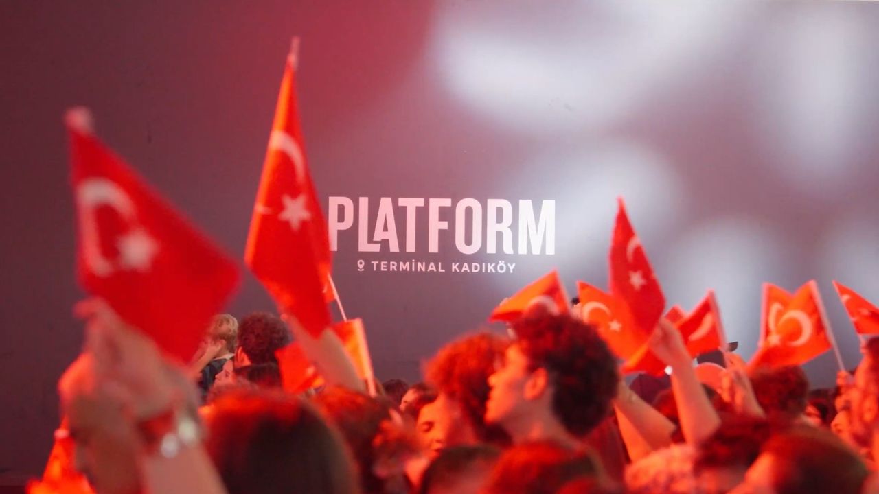 Cumhuriyet Bayramı Kadıköy'de Ozbi konseriyle kutlanacak