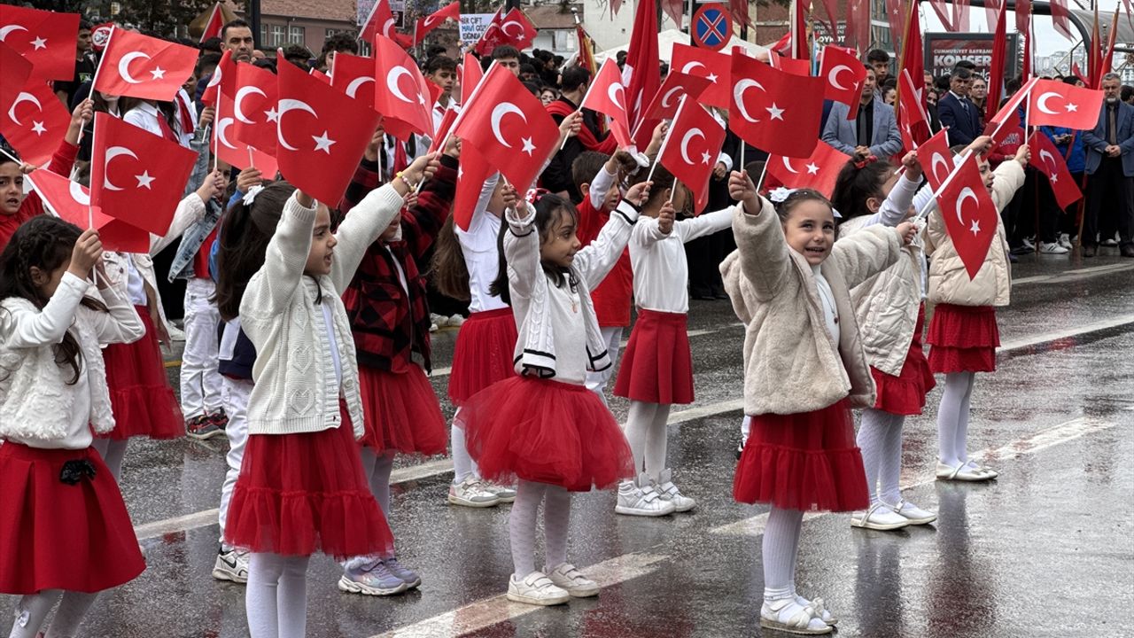 Bölgemizde Cumhuriyet Bayramı törenlerle kutlandı