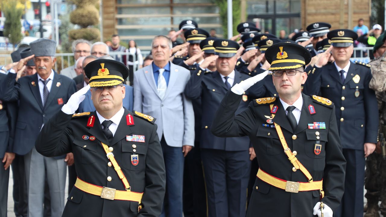 Doğu ve Güneydoğu’da Cumhuriyet’in 102. yılı kutlanıyor