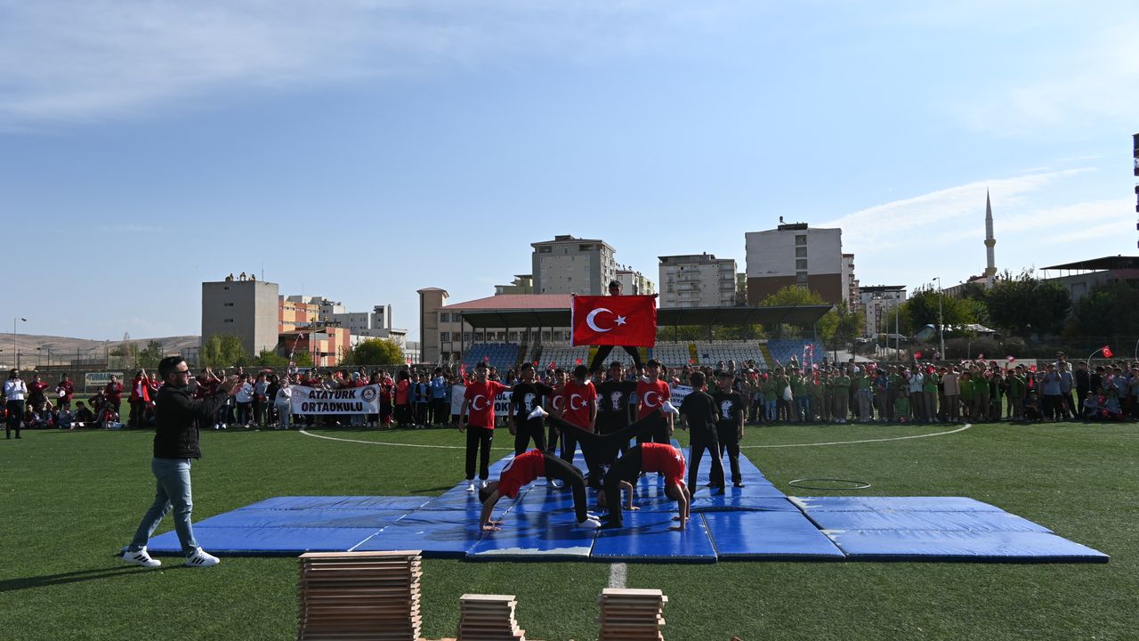 Kurtalan'da 29 Ekim Cumhuriyet Bayramı Kutlandı