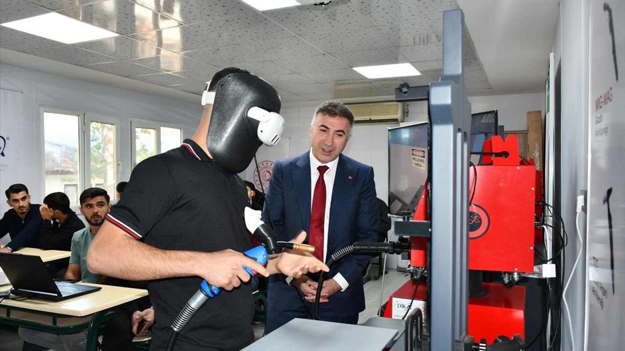 Sanal atölyelerde CNC ve kaynak eğitimi