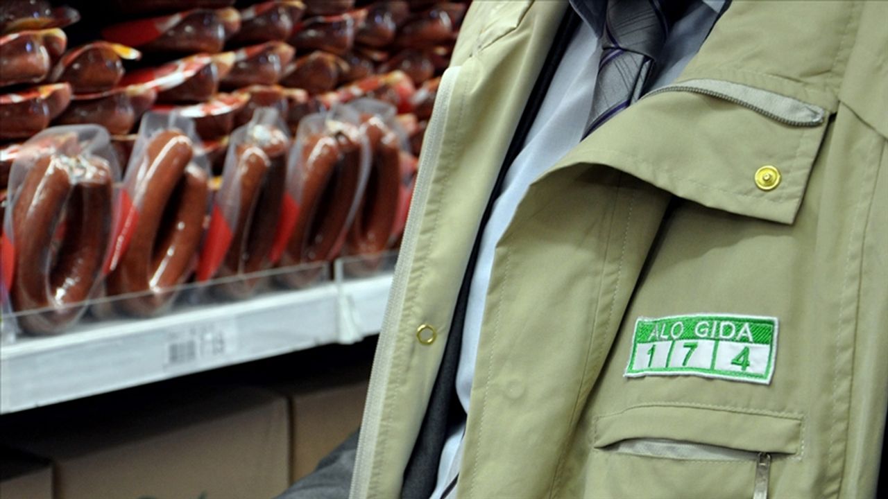 Tüketici Alarmı! 6 İlde Sahte Zeytinyağı Operasyonu