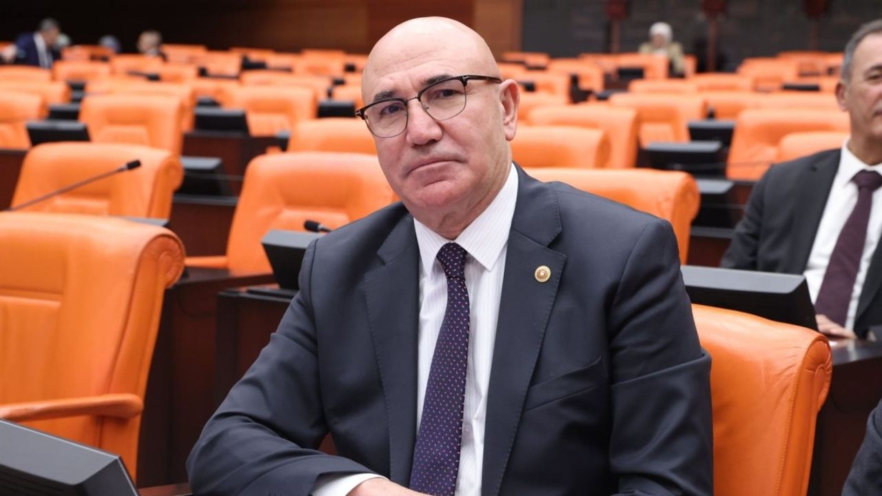 CHP'liler emekli aylıkları için Meclis'te eyleme başladı