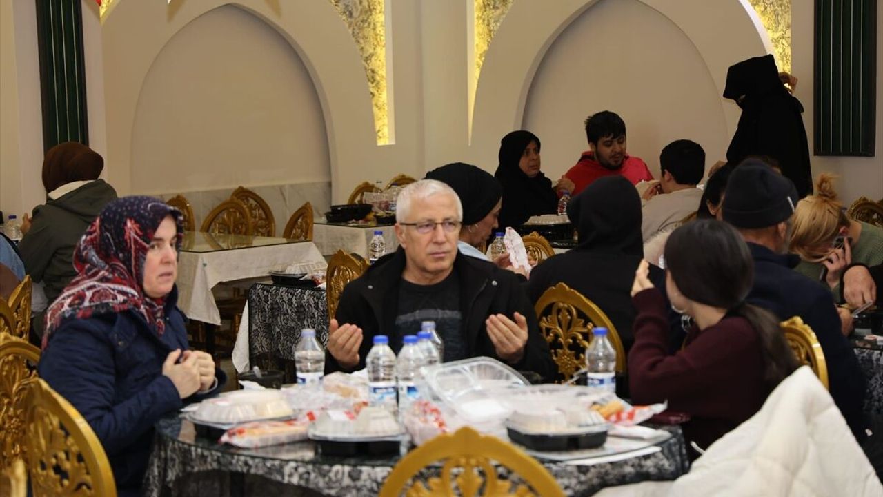 Vakıflar Bölge Müdürlüğü, Kilis'te iftar programı düzenledi