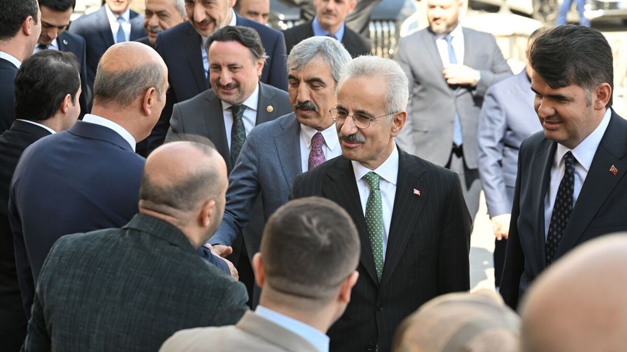 Bakan Uraloğlu, Kilis'te temaslarda bulundu