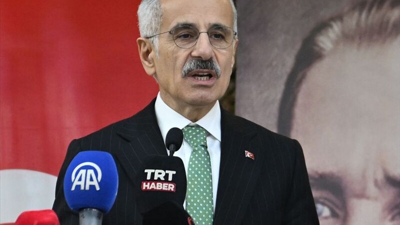 Bakan Uraloğlu, Kilis'te 'vefa iftarı' programında konuştu