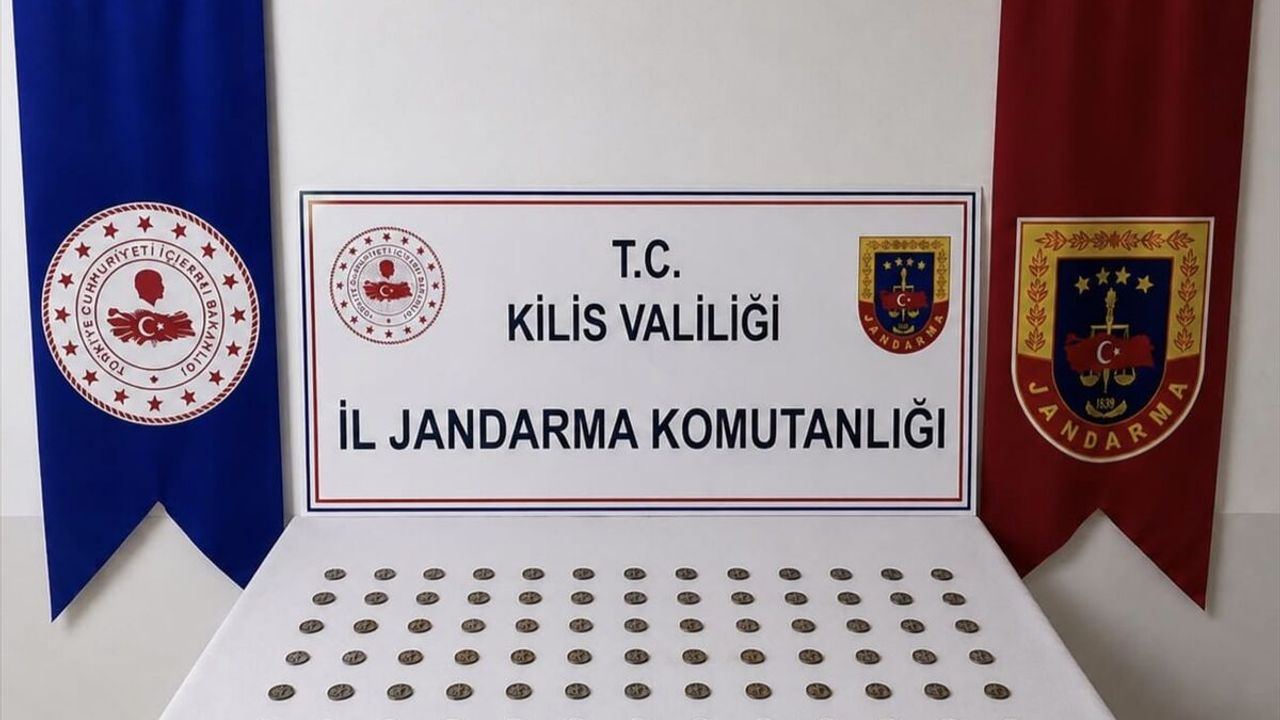 Kilis'te tarihi eser operasyonunda 107 sikke bulundu