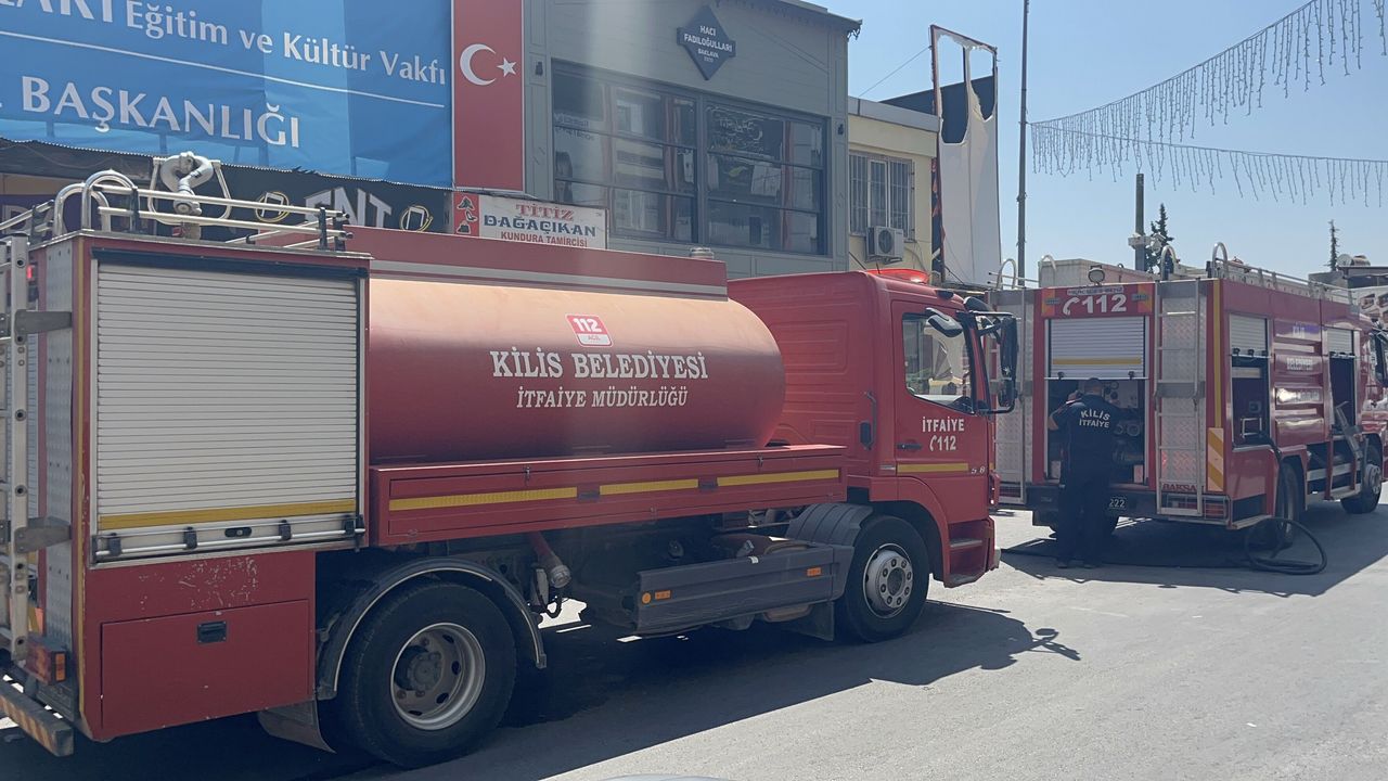 Kilis'te Baklavacı Yangını Söndürüldü