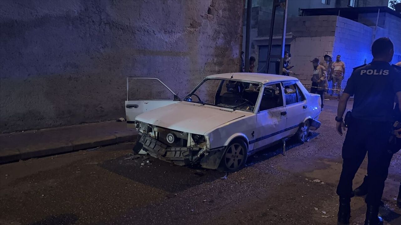 Kilis'te Husumetli Aileler Arasında Kavga: 2 Yaralı