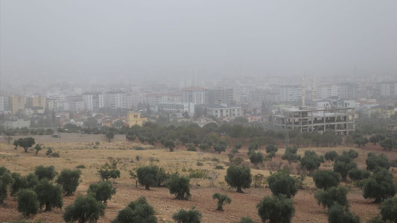Kilis'te Toz Taşınımı Günlük Yaşamı Etkiliyor